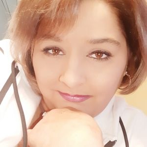 Meet your Posher, Kelli